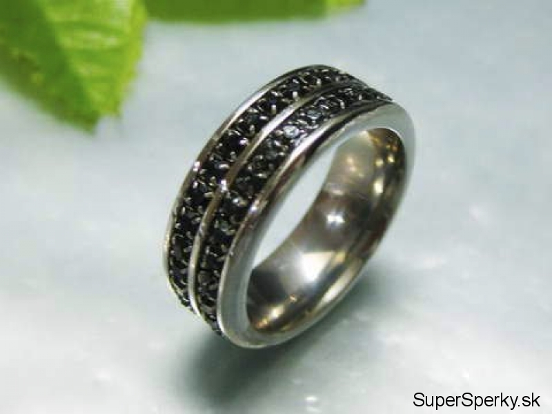 ocelovy-prsten